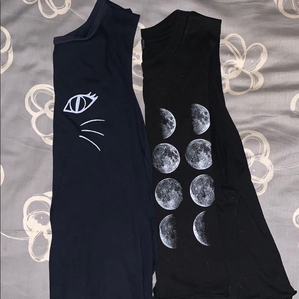 set of 2 - brandy melville tanks